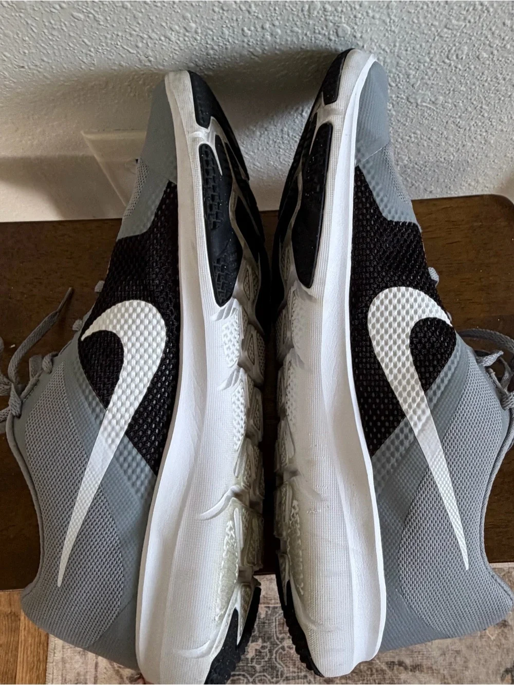 Nike Flex Control Men’s 13 Gray Black White Training Gym Running Shoes